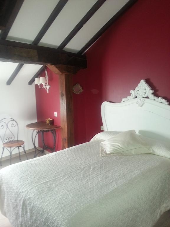 Hotel Rural La Casa Encanto Espinosa De Los Monteros Room photo